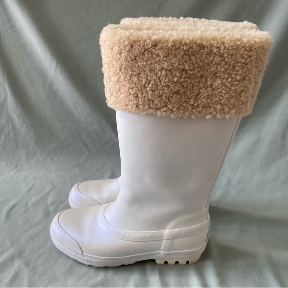 RARE UGG Mill Creek Rain Boot, Iridescence White, Size 6/EU 37 - Picture 3 of 10